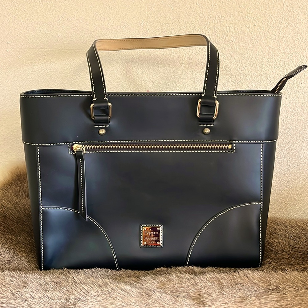 Dooney Hand Bag